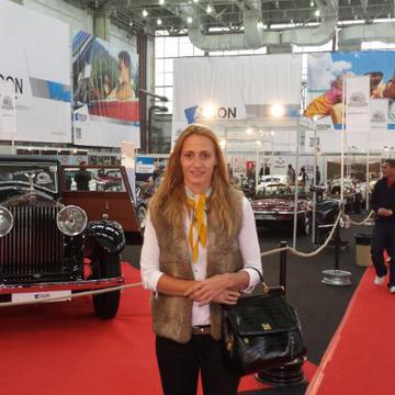 Camelia Potec, fascinată de mașinile de colecție ale lui Ion Țiriac