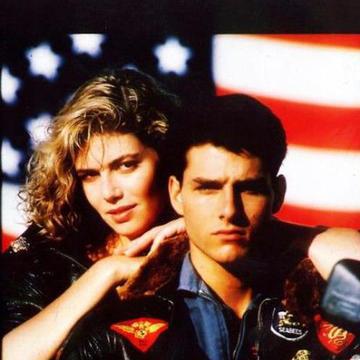 V-o mai amintiţi pe partenera lui Tom Cruise din Top Gun? Iată cum arată acum actriţa Kelly McGillis!