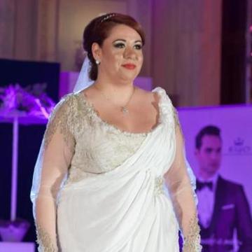 Oana Roman a stabilit nunta. Vezi cine va crea ţinutele mirilor!