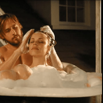Cele mai romantice secvențe de film regizate în cadă cu actori celebri