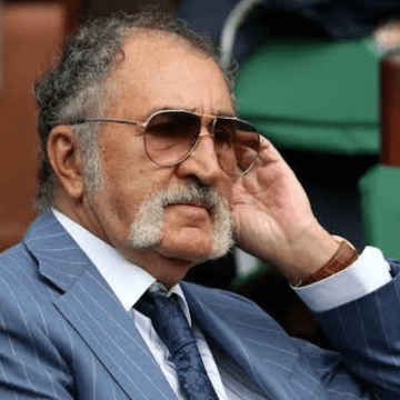 Cum arată casa lui Ion Ţiriac şi ce avere are afaceristul. Locuinţa este mare cât 10 terenuri de tenis, iar patul este tapiţat cu piele de elefant
