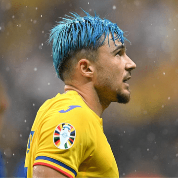 Ce poveste de viaţă are Andrei Raţiu, fundaşul echipei naţionale, şi cum arată iubita lui. Imagine emoţionantă cu bebeluşul său la Euro 2024