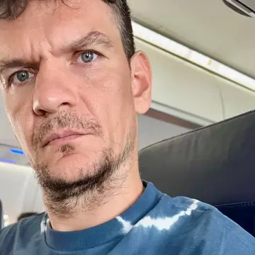 Reacția lui Tudor Chirilă după decizia CCR și protestele violente din București: "Violența nu poate impune nicio credință"