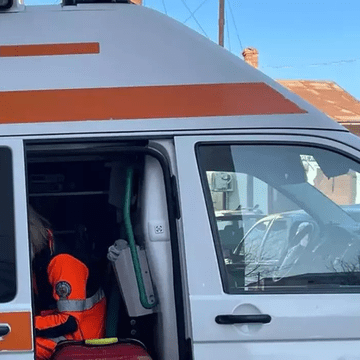 Filmul tragediei în care o fostă jurnalistă și fiica ei au căzut de la etajul cinci: „A aruncat fetița de pe geam și după aia s-a aruncat ea”. Detalii șocante!