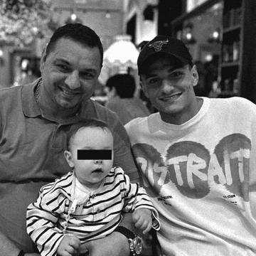 Fiul cel mare al lui Ionel Ganea, mesaj sfâşietor după moartea fratelui său de doi ani: „E de ajuns că trebuie să trăiască cu suferința asta toată viața. Nu-i mai judecați”