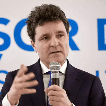 România merge la Bruxelles cu planul de majorare a TVA, după ce Nicuşor Dan a promis că nu va atinge de taxe. Ce produse s-ar putea scumpi