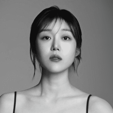 Actriţa sud-coreeană Kang Seo-ha a murit la vârsta de 31 de ani, după o luptă crâncenă cu cancerul