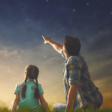 Horoscop 12 august 2025. Perseidele îi aduc bani și noroc în dragoste. O zodie ajunge pe culmile succesului