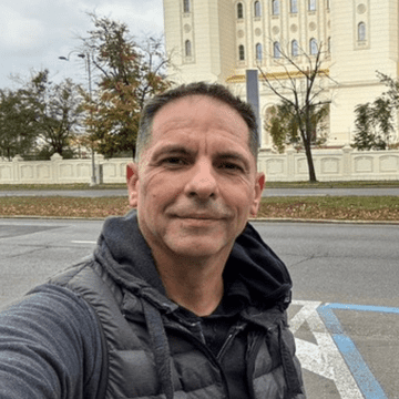 De ce nu a participat Dan Negru la sfințirea Catedralei Mântuirii Neamului și ce a spus despre invitații VIP: „N-aș fi fost o companie bună”