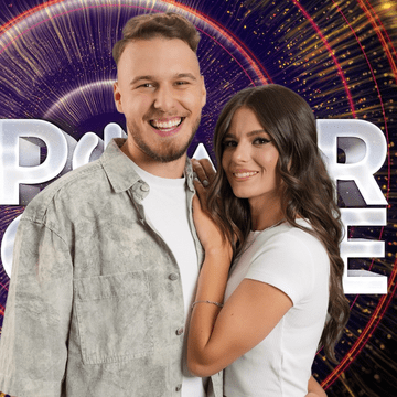 Cine este Ariana de la Power Couple 2026. Cu ce se ocupă și ce diferență de vârstă este între ea și iubitul ei, Mitzuu