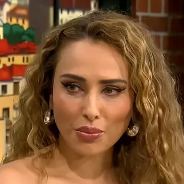 Iulia Vântur nu e sigură că se mută definitiv în India. Ce spune vedeta despre revenirea în țară: „Nu îmi fac planuri. Am două case, două familii”