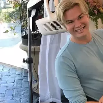 Kim Vo, celebrul stilist al vedetelor de la Hollywood, a murit. Avea 55 de ani