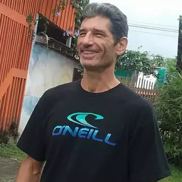 Moarte violentă pentru un sportiv celebru. Kurt Van Dyke a fost găsit înjunghiat și strangulat în propria casă