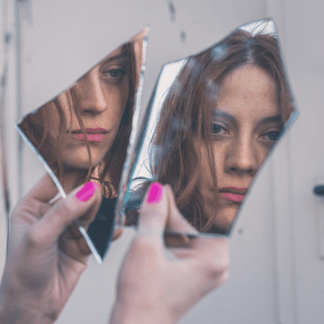 Horoscop 16 martie 2026. O zodie încheie definitiv un capitol sentimental. Toate situațiile care nu-i mai servesc se încheie. Va cunoaște o transformare totală