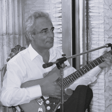 Radu Manafu, fondatorul trupei „Celelalte Cuvinte”, a murit la 67 de ani
