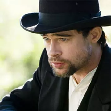 Brad Pitt joaca rolul barbatului perfect