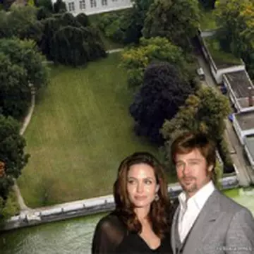 Brad şi Angelina: pe ce palat au dat castelul?