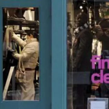 Shoppingul, între pasiune şi obsesie