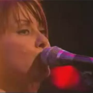 Bilete la concertul Suzanne Vega din Bucureşti (video)
