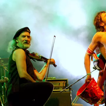 Gogol Bordello: "România seamănă cu Ucraina dar e mult mai varză"