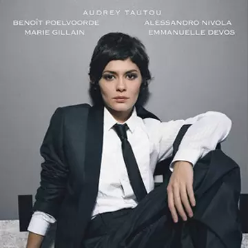 "Coco Chanel" (video)