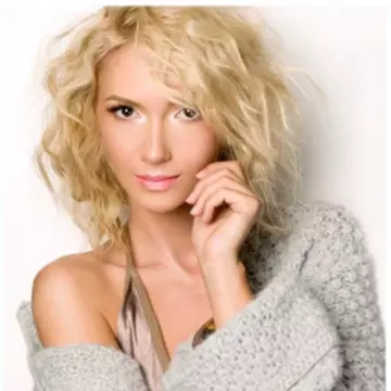 Maşină de făcut pâine şi sistem de gătit pe aburi, cadourile Adelei