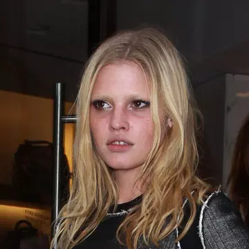 Lara Stone - modelul preferat de Vogue