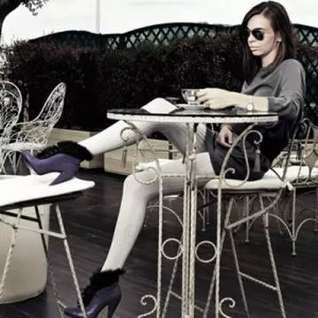 Smiling Shoes lansează colecţia "Tie Me Up"