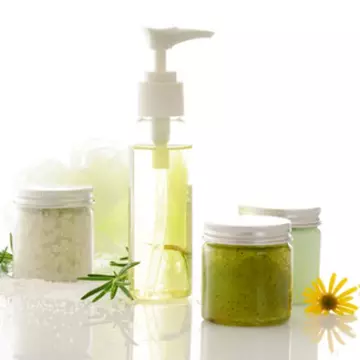 515 chimicale în ritualul zilnic de frumuseţe