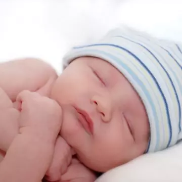 232 de chimicale în corpul nou-născuţilor 