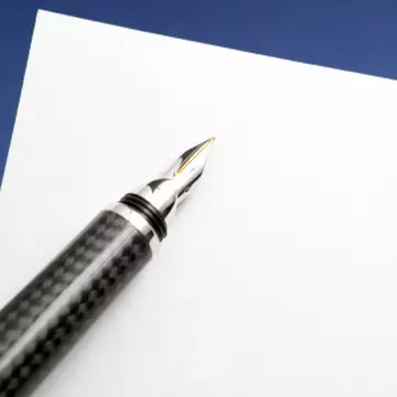 Felicitări electronice sau clasice?