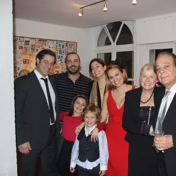Andreea Esca, vacanţă de iarnă la Paris şi Londra 
