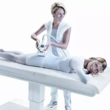 Lipomasajul, noul inamic al celulitei