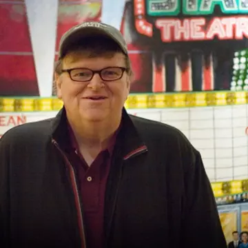 "Capitalismul, o poveste de dragoste" pentru Michael Moore