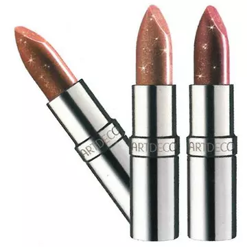 Rujul şi fixativul, vinovate pentru boli autoimune