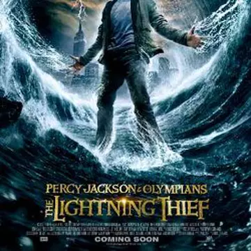 "Percy Jackson şi Olimpienii: Hoţul Fulgerului" (video)