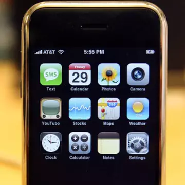 Noua aplicaţie iPhone împotriva acneei