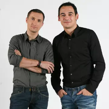 Răzvan şi Dani sunt Babele tale de 4 Martie