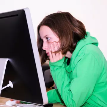 Când moartea îţi dă "add" pe Facebook