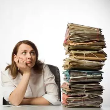 Încă o româncă moartă de epuizare?