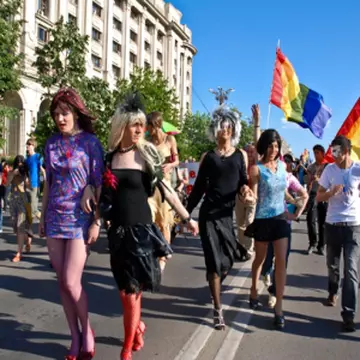 Homosexualii vor defila sâmbătă prin Bucureşti