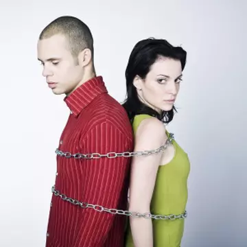 Independenţă câştigată şi relaţii pierdute