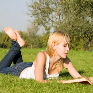 Îţi aminteşti lecturile din vacanţa de vară?