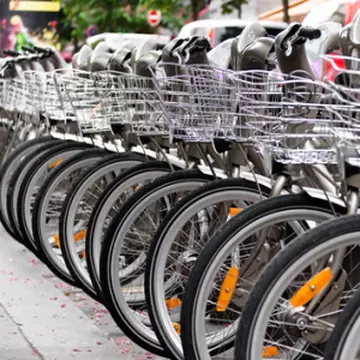 Bicicleta, un fenomen care ia amploare şi în Bucureşti