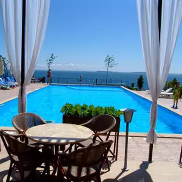 Vacanţă în Bulgaria la Dinevi Resort - Sveti Vlas