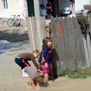 Unde poţi face donaţii pentru sinistraţi 