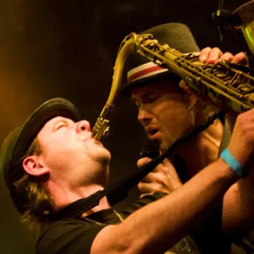 Concerte şi petreceri în weekend