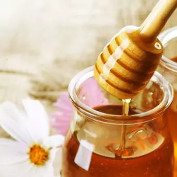 Ingrediente naturale pentru răsfăţul pielii şi părului
