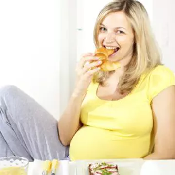 Creşterea şi descreşterea poftei de mâncare în timpul sarcinii