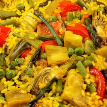 Paella vegetariană 